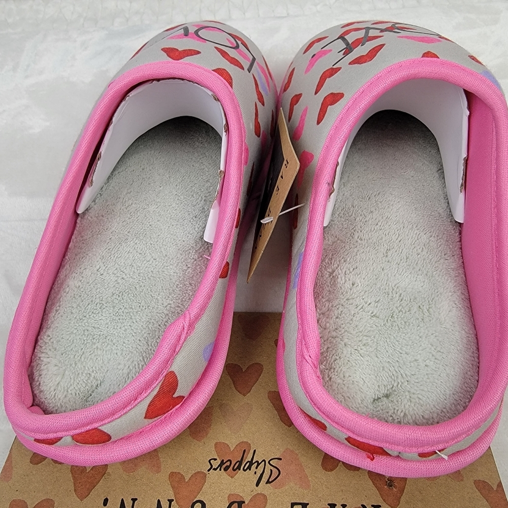 Rae Dunn Love Slippers - Picture 3 of 10